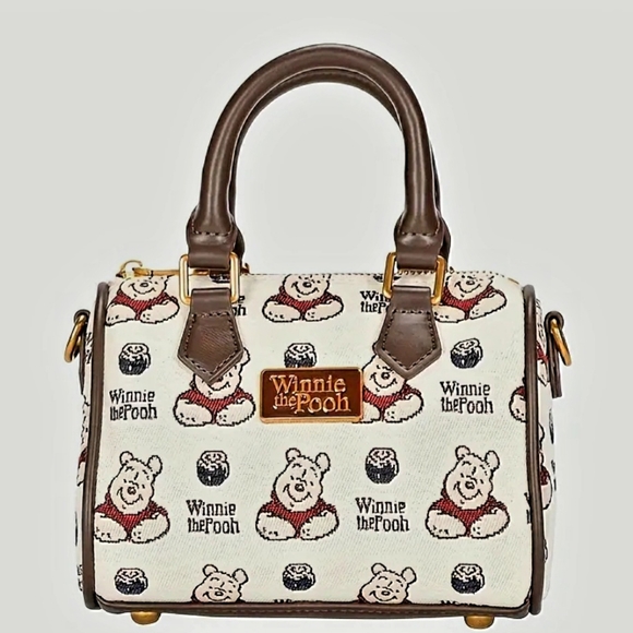 Winnie the pooh mini cross body bag - Picture 2 of 7